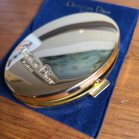 Dior Vintage Gold Compact Mirror With Dustbag Makeup Mirror - Picture 4 of 12